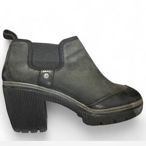 Caterpillar Black Heeled Boots with Chunky Heel